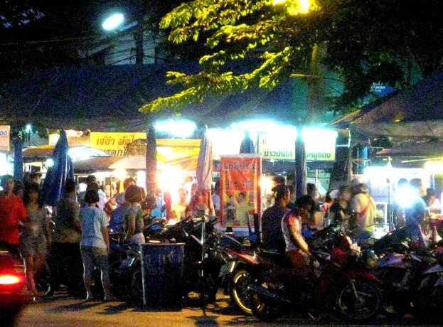 Somjai Place Ayutthaya Buitenkant foto